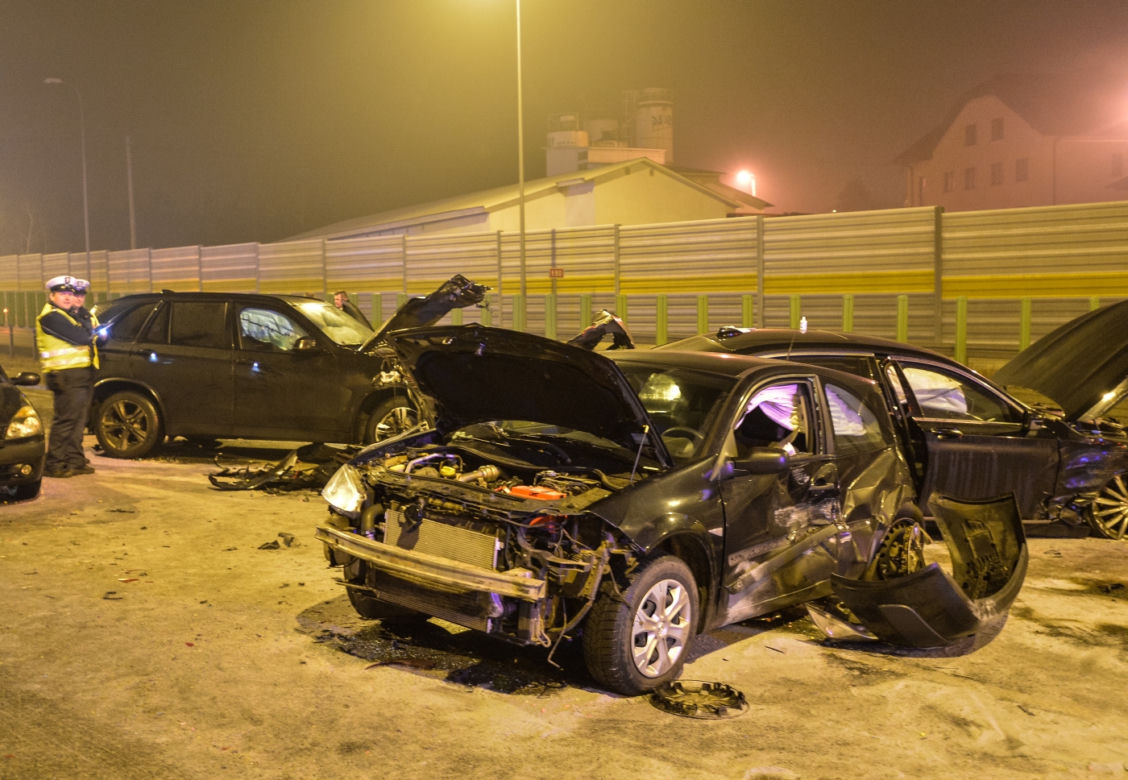 Antoni Macierewicz miał wypadek - jechał limuzyną BMW 750Li xDrive