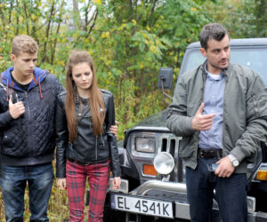 Komisarz Alex 7 sezon odc. 80 (odc. 2).  Kaśka (Katarzyna Sawczuk), Michał Orlicz (Antoni Pawlicki), Kuba (Mateusz Gąsiewski)