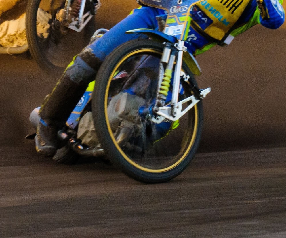 Tomasz Gollob wyprzedaje silniki