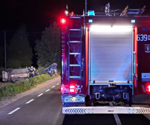 Potworny wypadek pod Sochaczewem. 45-latek nie żyje, wśród rannych dzieci