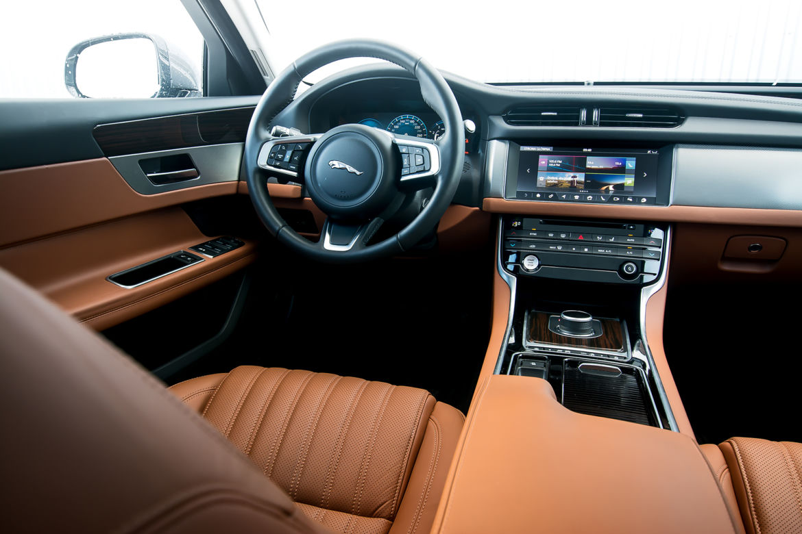Jaguar XF Sportbrake 2.0 i4P 250 KM RWD