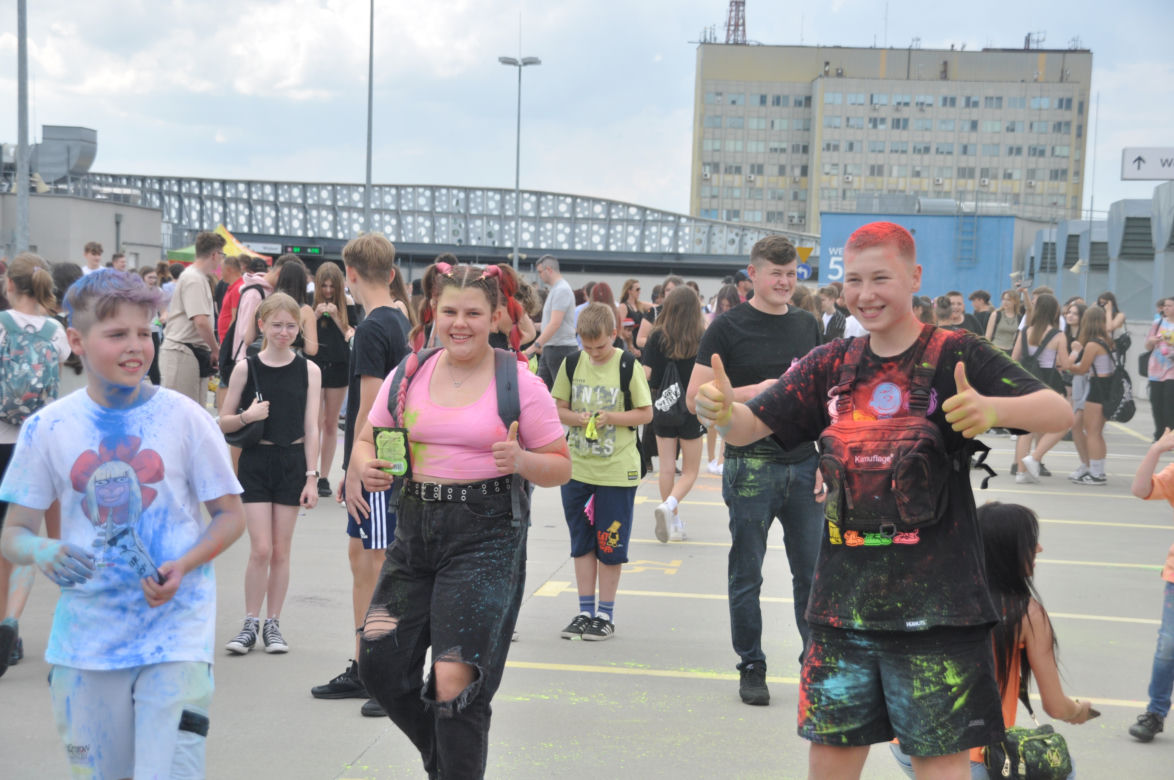 Festiwal kolorów w Kielcach. Szalona zabawa na dachu Galerii Korona