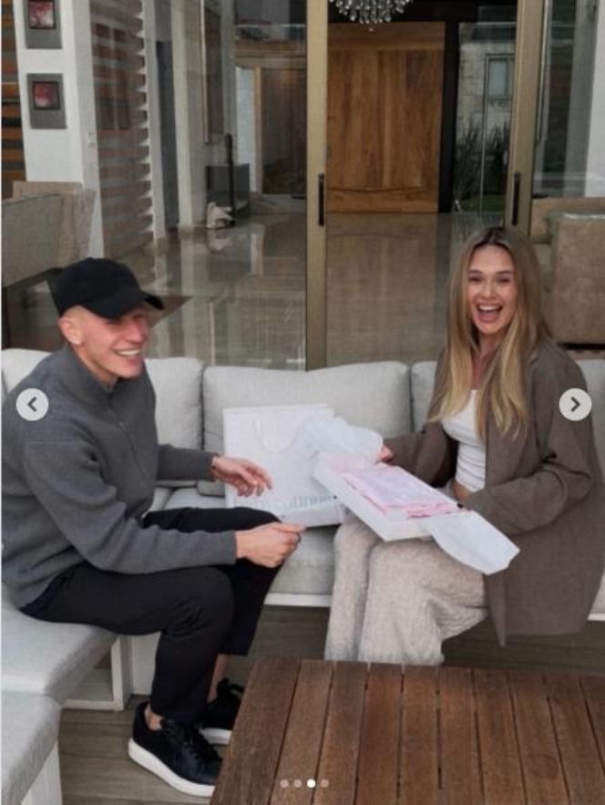 Mateusz Bogusz, Wiktoria Wychowska