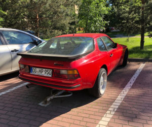 Porsche 944 