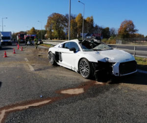 Audi R8 V10 rozbite na obwodnicy Tarnowa