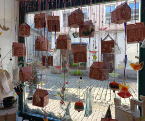 ​Z każdym dniem wybór jest coraz mniejszy. W Galerii MBWA w Lesznie trwa Kiermasz Świąteczny