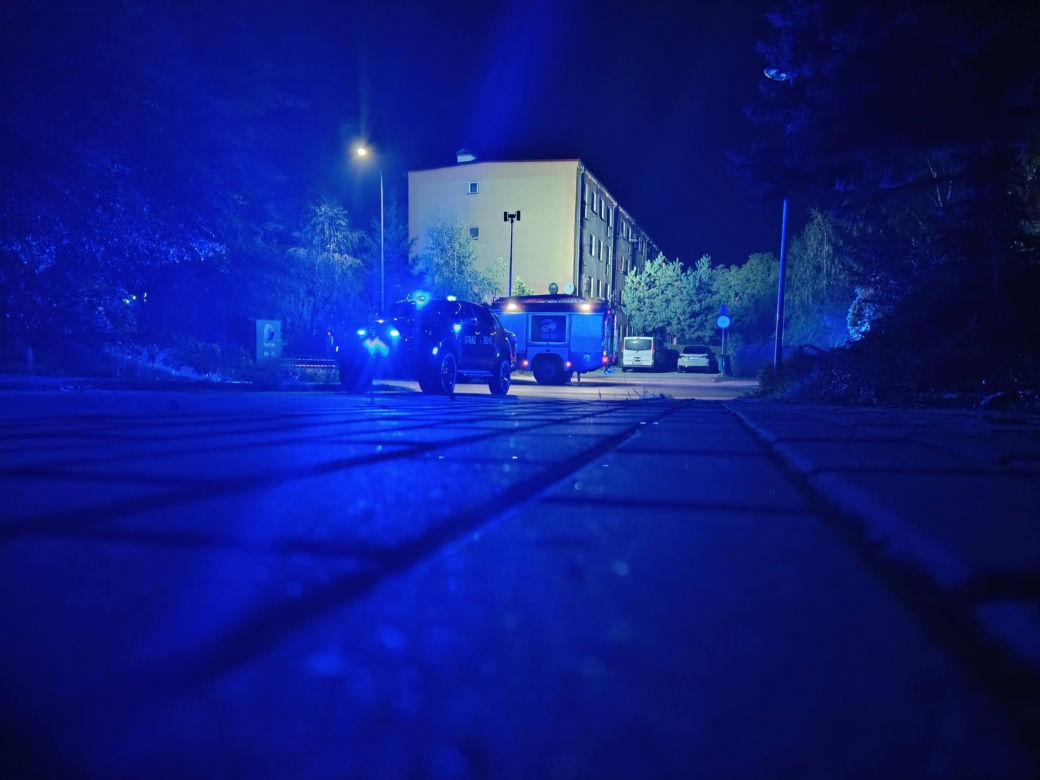 Dramatyczne sceny na Dolnym Śląsku. W pożarze mieszkania zginęła jedna osoba
