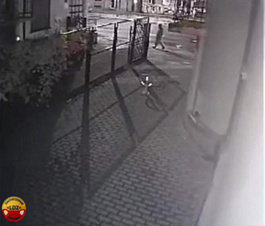 Bandzior napadł panią Natalię i zaczął ją dusić. Kobieta pogoniła drania