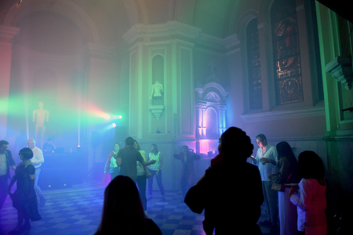 Dyskoteka techno w kościele w Rybniku Bing Bang Party