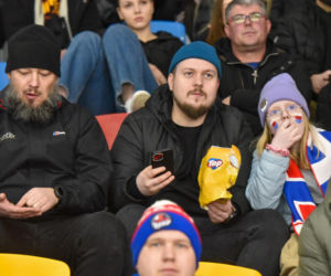 KH Energa Toruń - Unia Oświęcim 2:1! Zdjęcia kibiców i zawodników obu drużyn