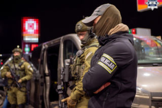 Akcja śląskich służb w sprawie przerzucania migrantów z Afryki do Europy. Zatrzymani pseudokibice