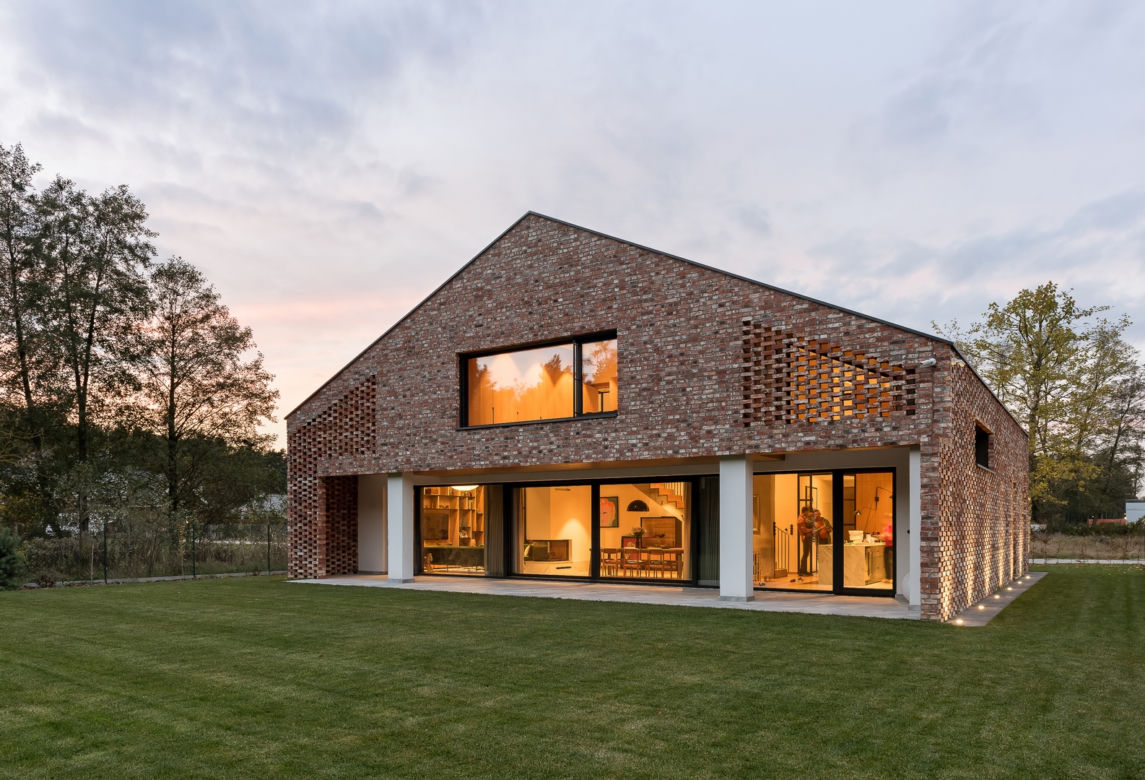 Dom ze starej stodoły projektu Wrzeszcz Architekci