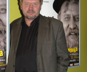 Tak wyglądał przed laty Andrzej Grabowski. Miał jeszcze mniej włosów!