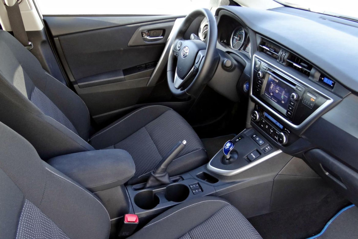Toyota Auris Hybrid