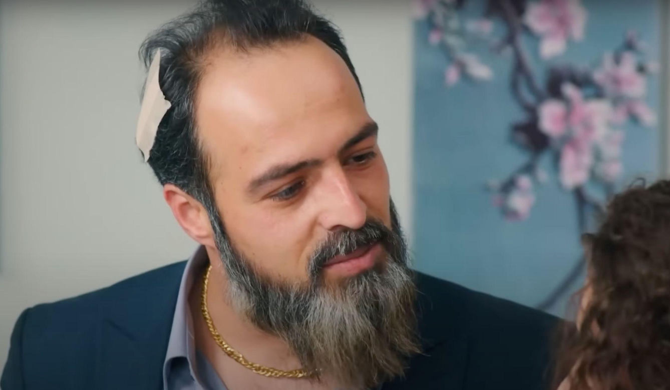 Porywacz Ragip znów zasadza się na Melis i Zeynep.