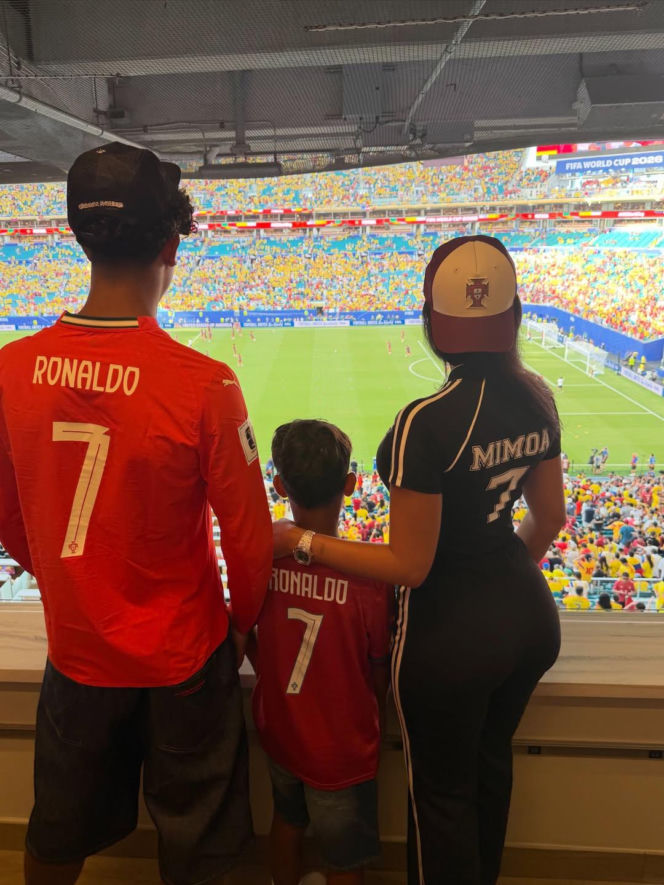 Cristiano Ronaldo i Georgina na wakacjach