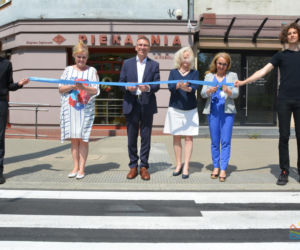 Olsztyn. Niezwykłe przejście dla pieszych. Zamiast zebry jest... klawiatura fortepianu! [ZDJĘCIA]