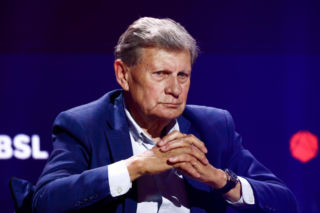 Leszek Balcerowicz domaga się końca 800 plus. Mocne uderzenie w program