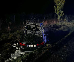Pijany kierowca i pożar BMW na DK-63 w Suchożebrach