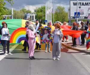 Happening pt. Na drugi koniec tęczy z Ojcem Tadeuszem. Chryja 2