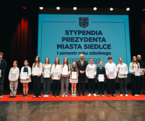 Najzdolniejsi uczniowie odebrali stypendia Prezydenta Miasta Siedlce