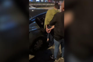 Rozboje z nożem w Warszawie. 21-latek zatrzymany. Myślał, że dostanie mandat!