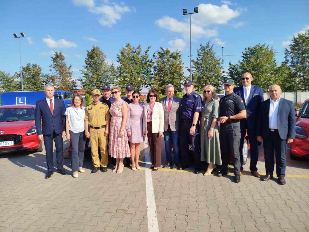 Siedlecki WORD wymienił starą flotę pojazdów egzaminacyjnych na nowe samochody marki Suzuki Swift