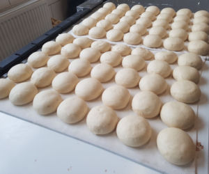 Tłusty czwartek w Olsztynie – Jak powstają pyszne pączki?