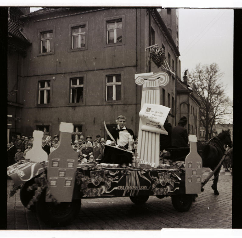 Winobranie w Zielonej Górze w latach 1963-1973. Oto jak bawiono się podczas największego Święta Wina w Polsce