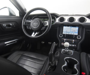 Ford Mustang Bullitt 5.0 V8 6MT