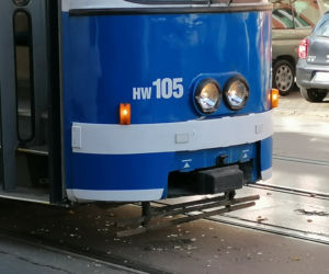 Zderzenie tramwaju z BMW w Krakowie