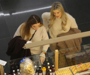 Joanna Krupa z siostrą Martą. Zjadły w mlecznym i poszły po patelnię