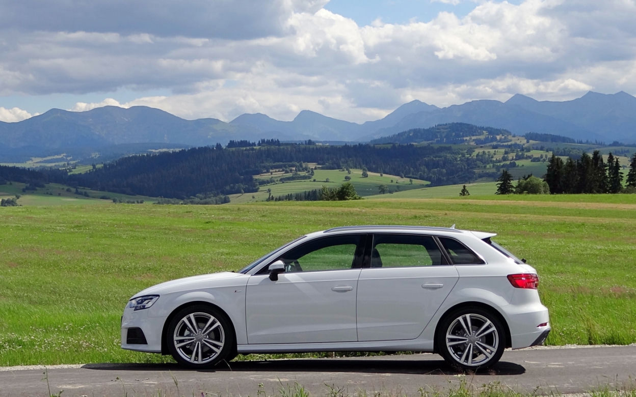 Audi A3 Sportback lifting 2016