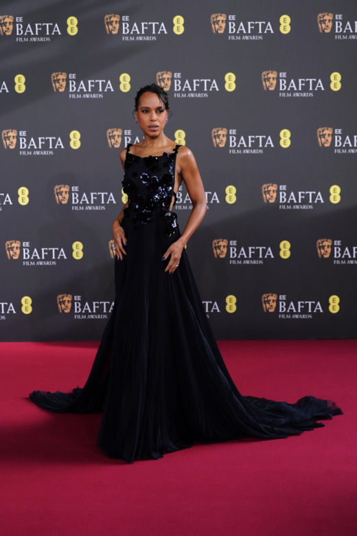 Gwiazdy przebrane za abażury na Bafta. Kto się popisał najlepszą kreacją?