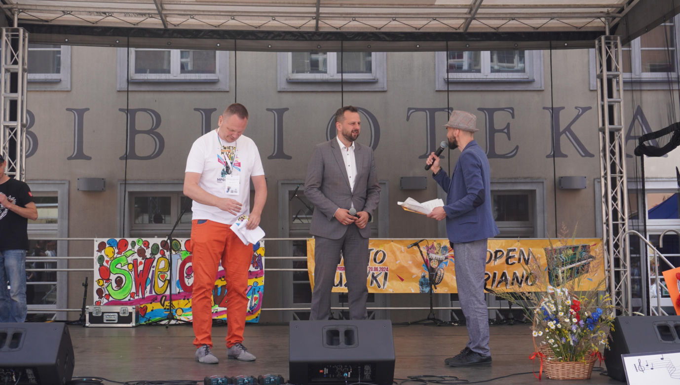 Dni Muzyki 2024  w Olsztynie. Stare Miasto opanowali miłośnicy tańca i śpiewu. Zobacz zdjęcia!