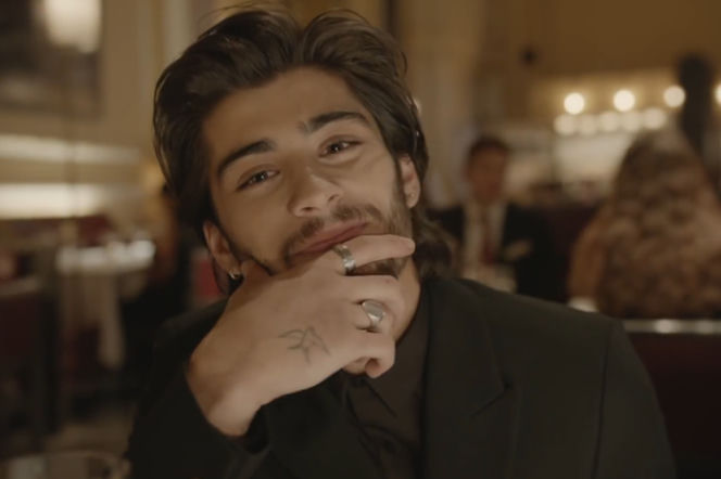Zayn Malik w teledysku do Night Changes