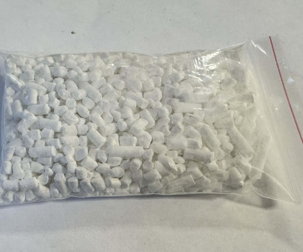 To nie kreda ani żwirek do kuwety, to kokaina. Trzech Kolumbijczyków wpadło w Sochaczewie