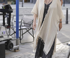 Katarzyna Grochola buszuje po planie nowego filmu