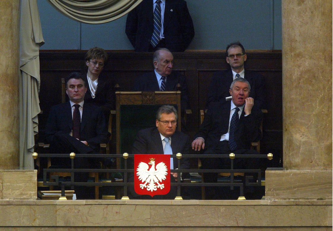 AI wybrała 5 najlepszych polityków w Polsce ostatnich 30 lat! 