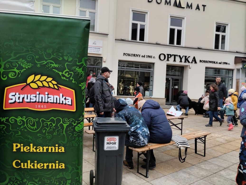 WOŚP 2024. Dziennikarze Radia ESKA rozgrzewają Tarnów pysznym żurkiem!
