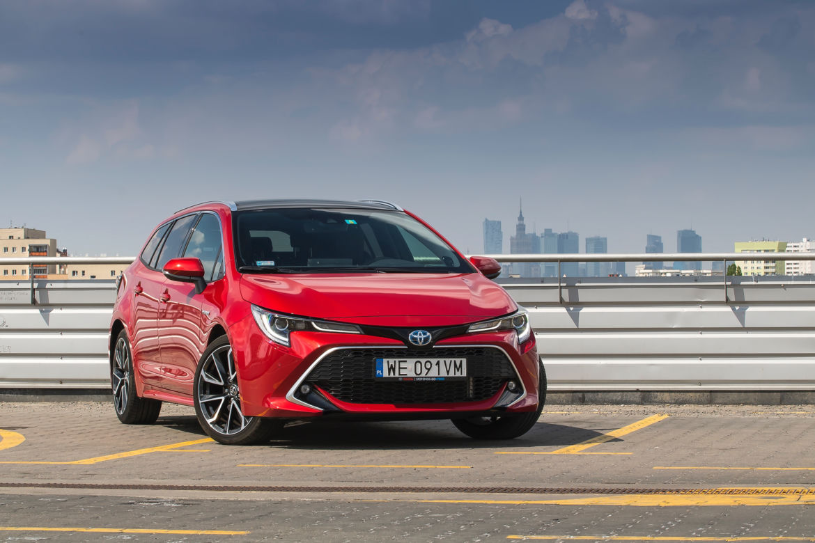 Toyota Corolla Touring Sports 2.0 Hybrid Dynamic Force 180 KM e-CVT Executive