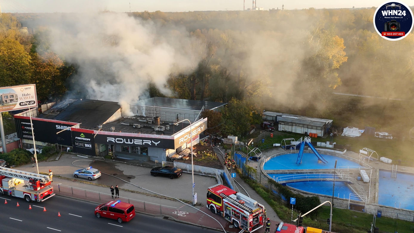 Pożar sklepu rowerowego przy Wale Miedzeszyńskim