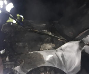 Łódzkie: Na S8 płonął samochód! W akcji trzy zastępy strażaków [FOTO]