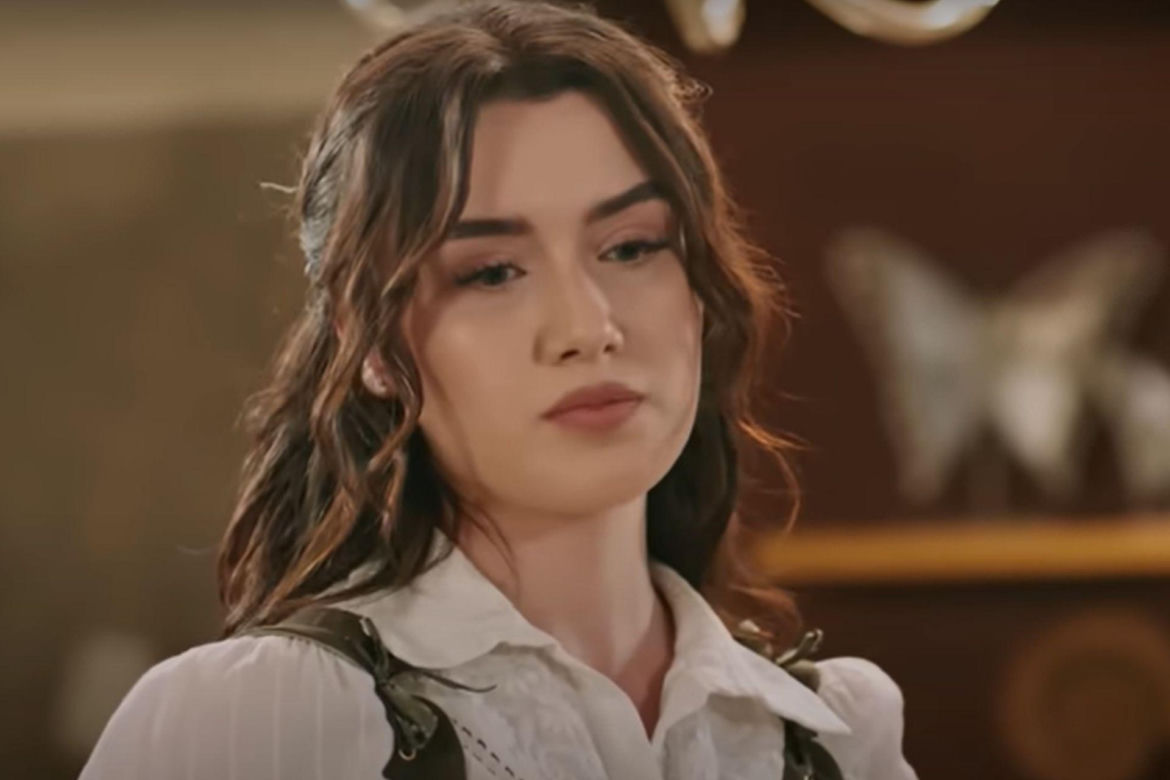 Songul da Zeynep plecenie, by ta wysprzątała drewnianą chatkę w lesie 