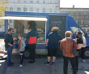 Tłumy na V Festiwalu Smaków Food Tracków w Lesznie
