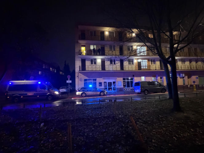 Nożownik na Mokotowie. Zaatakował w nocy