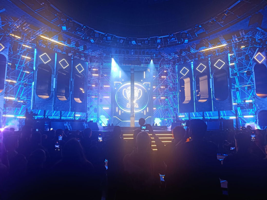 Pierwszy dzień Intel Extreme Masters 2025. Do katowickiego Spodka przybyły tysiące fanów e-sportu