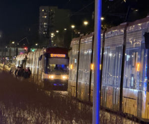 Warszawa: Tramwaje skierowane na objazdy! Zdarzenie z udziałem BMW