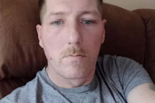 Matka zginęła w wypadku, siostra zajęła się dziećmi. Zgotowała im piekło