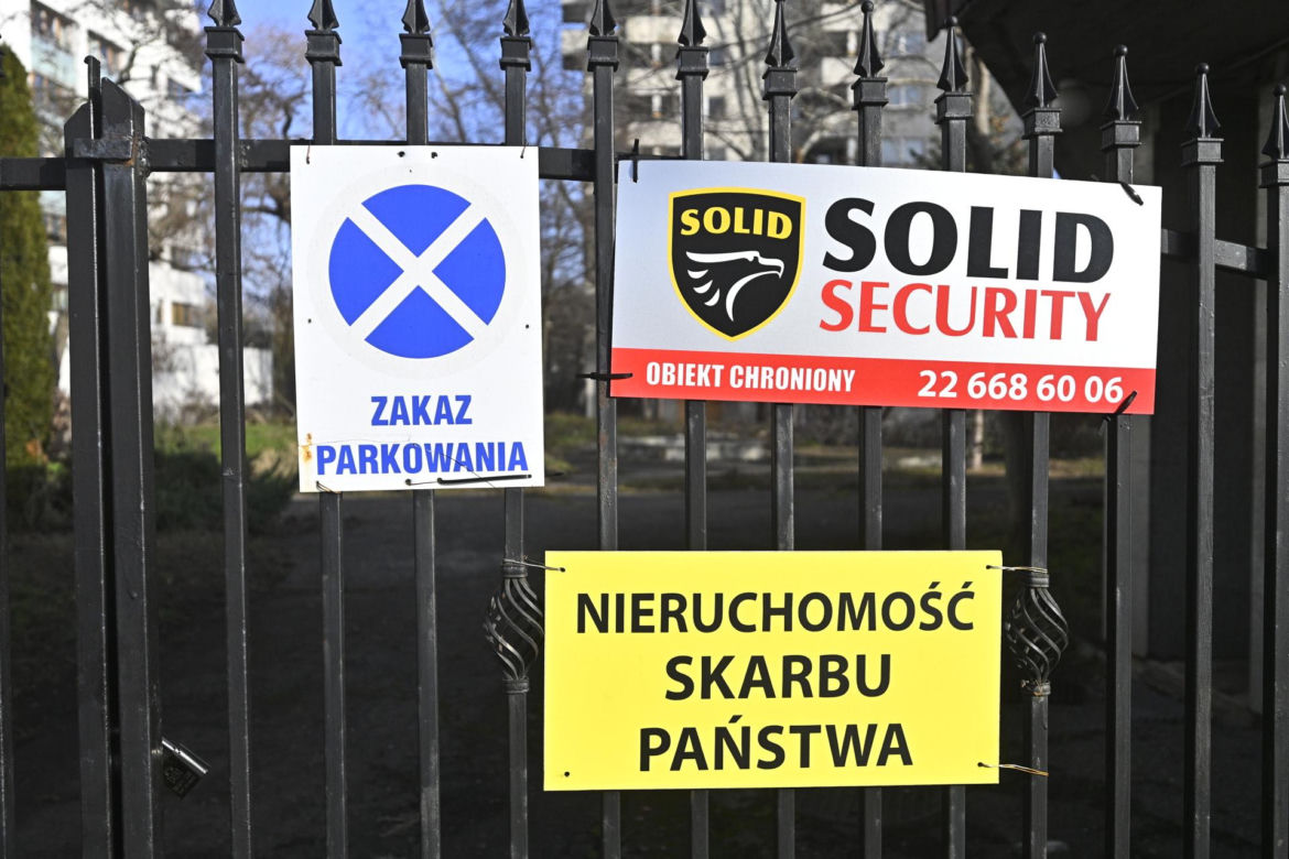Prezydent i wojewoda zdradzili plany na odebrane Rosjanom osiedle przy Sobieskiego